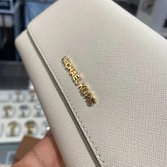 Jet Set Travel Large Trifold Wallet - Picture 7 of 9